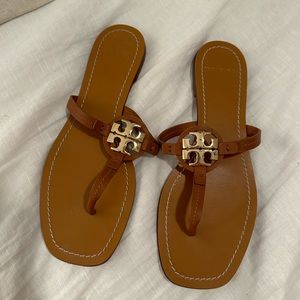 Tory Burch size 7.5 Holly Sandal, like new! Worn few times, no noticeable wear.